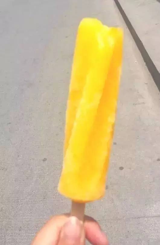 我要吃冷饮!上海人记忆中的36款冷饮,你还记得几个?(图7) 我要吃冷饮!上海人记忆中的36款冷饮,你还记得几个?(7)