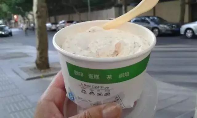 我要吃冷饮!上海人记忆中的36款冷饮,你还记得几个?(图15) 我要吃冷饮!上海人记忆中的36款冷饮,你还记得几个?(15)