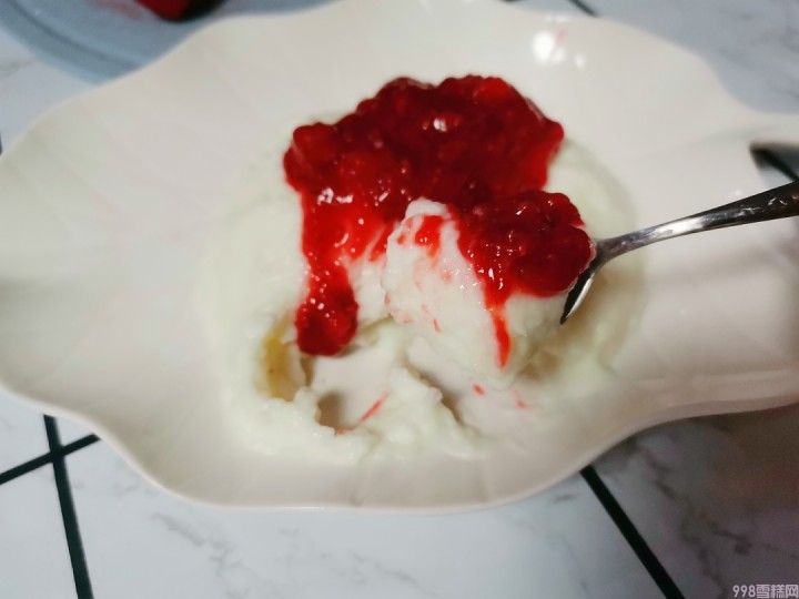 圣代杯冰淇淋怎么做好吃（香香甜甜入口化自制方法在这里）(6)