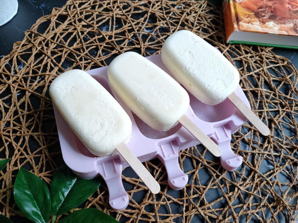 小布丁雪糕的做法和配方（分享多加一样美味翻倍）(2)