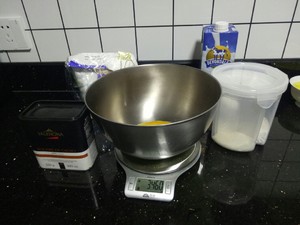 巧克力脆皮梦龙雪糕做法（不用搅拌没有冰渣熟蛋版的冰淇淋）(2)