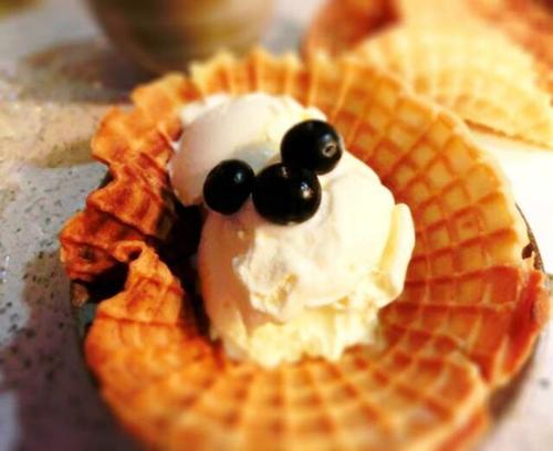 冰淇淋甜筒皮怎么做(现在学做冰淇淋脆皮蛋筒完美融合)(11) 冰淇淋甜筒皮怎么做(现在学做冰淇淋脆皮蛋筒完美融合)(11)