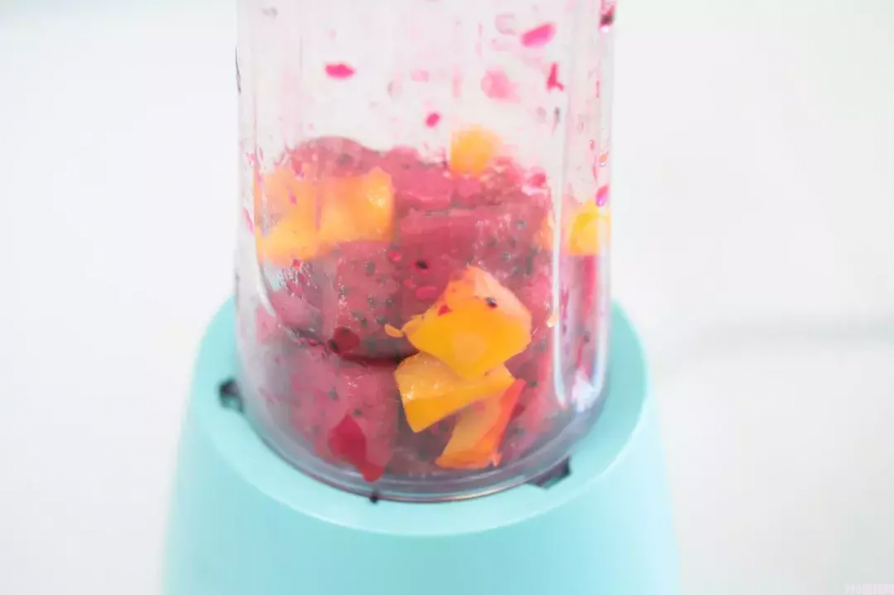 小猪佩奇雪糕怎么做的（教你做孩子最爱的佩奇雪糕）(6)