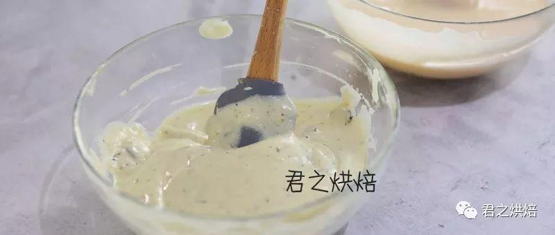 冰淇淋蛋糕的制作流程（家庭简易慕斯蛋糕简单又好吃做法）(12)