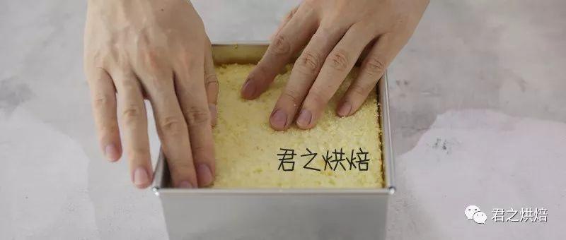 冰淇淋蛋糕的制作流程（家庭简易慕斯蛋糕简单又好吃做法）(16)