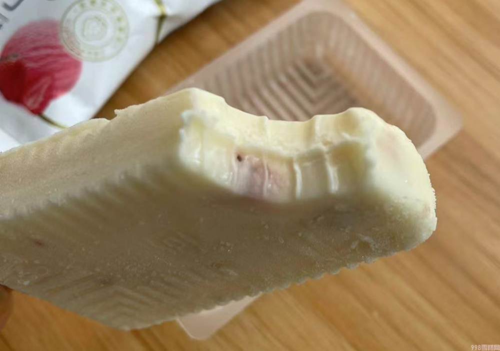 杨梅雪芭和椰椰雪糕哪个好吃(解释假期吃了20款雪糕)(图12) 杨梅雪芭和椰椰雪糕哪个好吃(分享假期吃了20款雪糕你喜欢那个)(12)