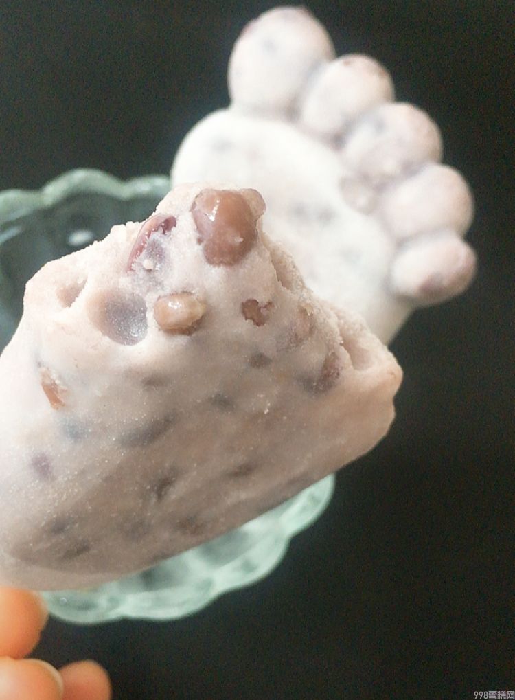 一瓶牛奶,一碗红豆,教你们做出美味鲜奶红豆冰棒(图9) 一瓶牛奶,一碗红豆,教你们做出美味鲜奶红豆冰棒(9)